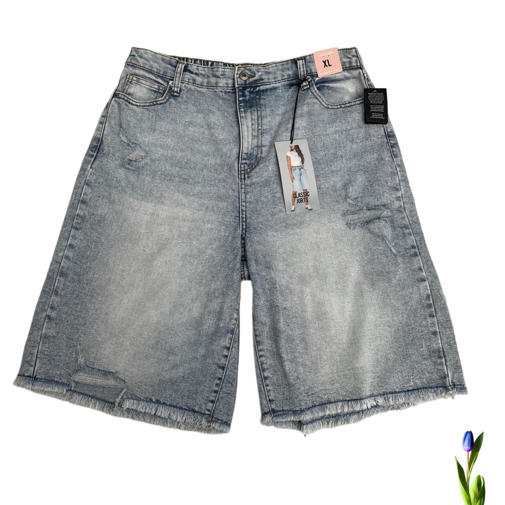 Celebrity Pink Light Blue Denim Jorts Shorts
